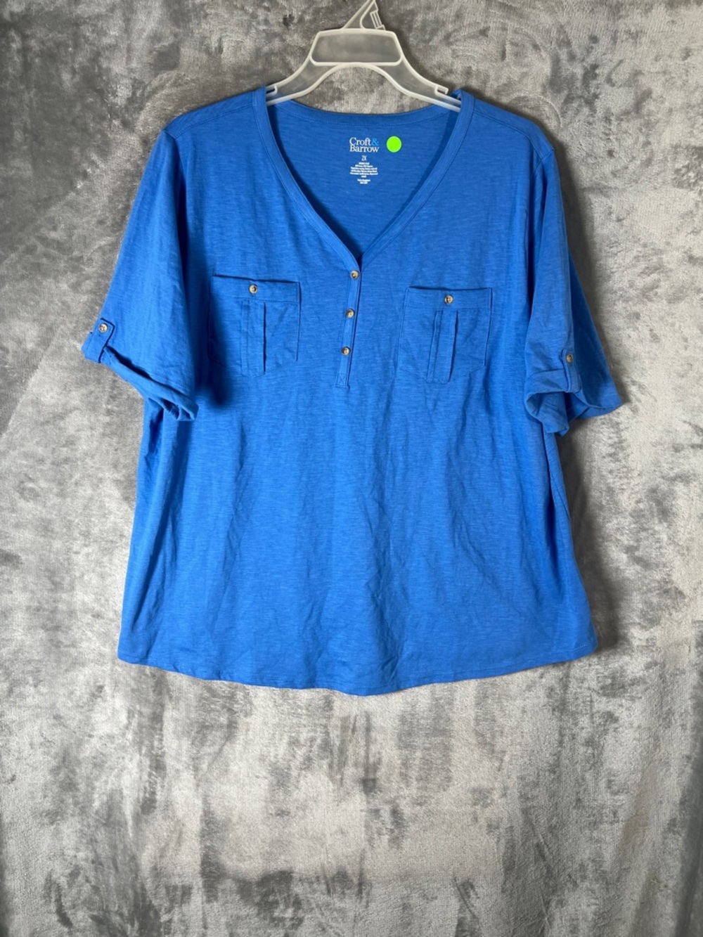 croft & barrow Blue Short Sleeve V-Neck Henley with Front Pockets